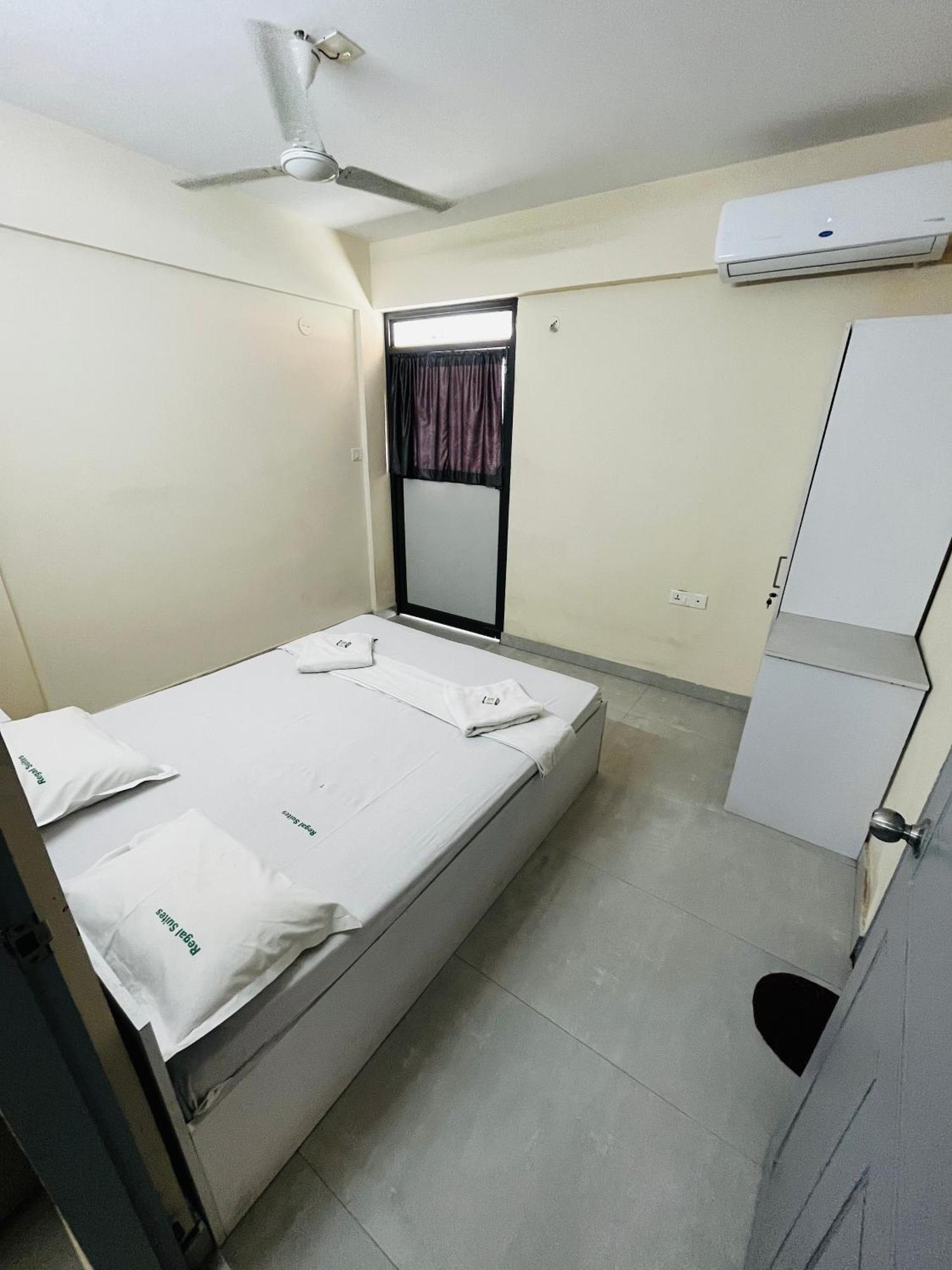 Regal Suites Thiruvananthapuram Bagian luar foto